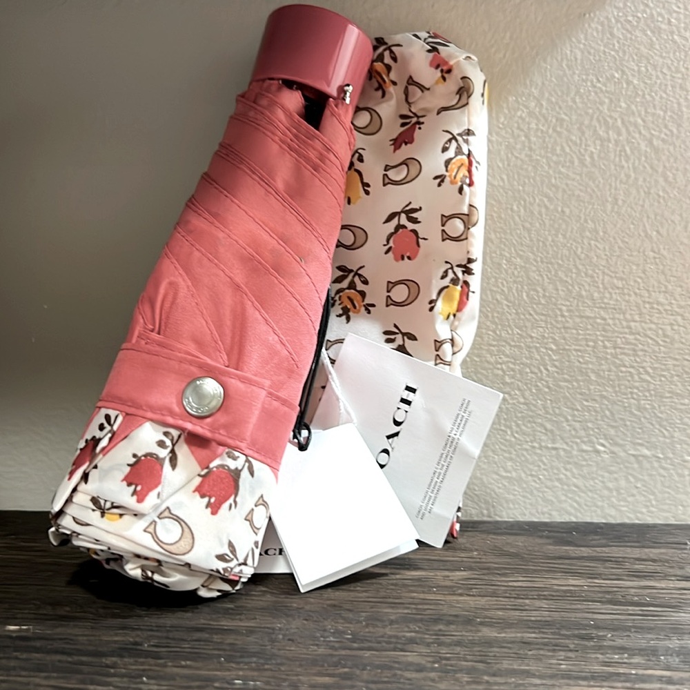 *NEW* COACH Umbrella - Picture 3 of 6